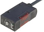 Fotocélula rectangular Omron, Sistema Difuso, alcance 10 mm → 200 mm, salida PNP, IP67